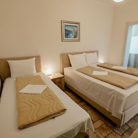 Bobana Apartments Donji Morinj Eksteriør bilde