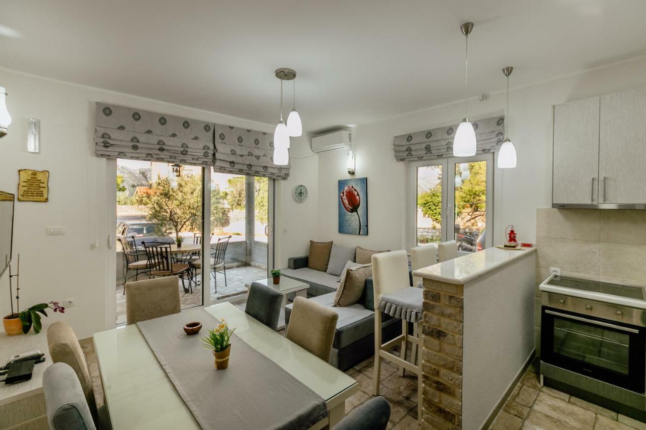 Bobana Apartments Donji Morinj Eksteriør bilde