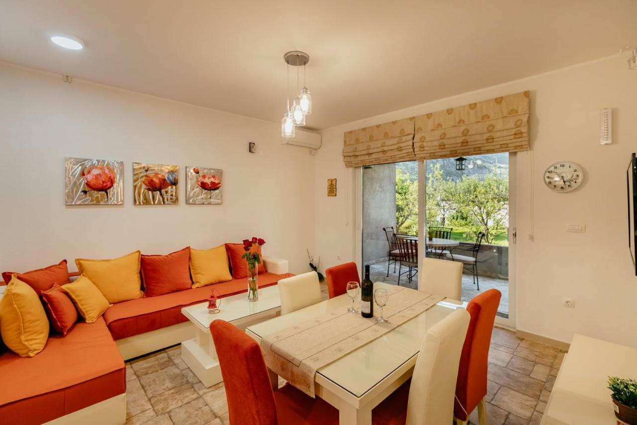 Bobana Apartments Donji Morinj Eksteriør bilde